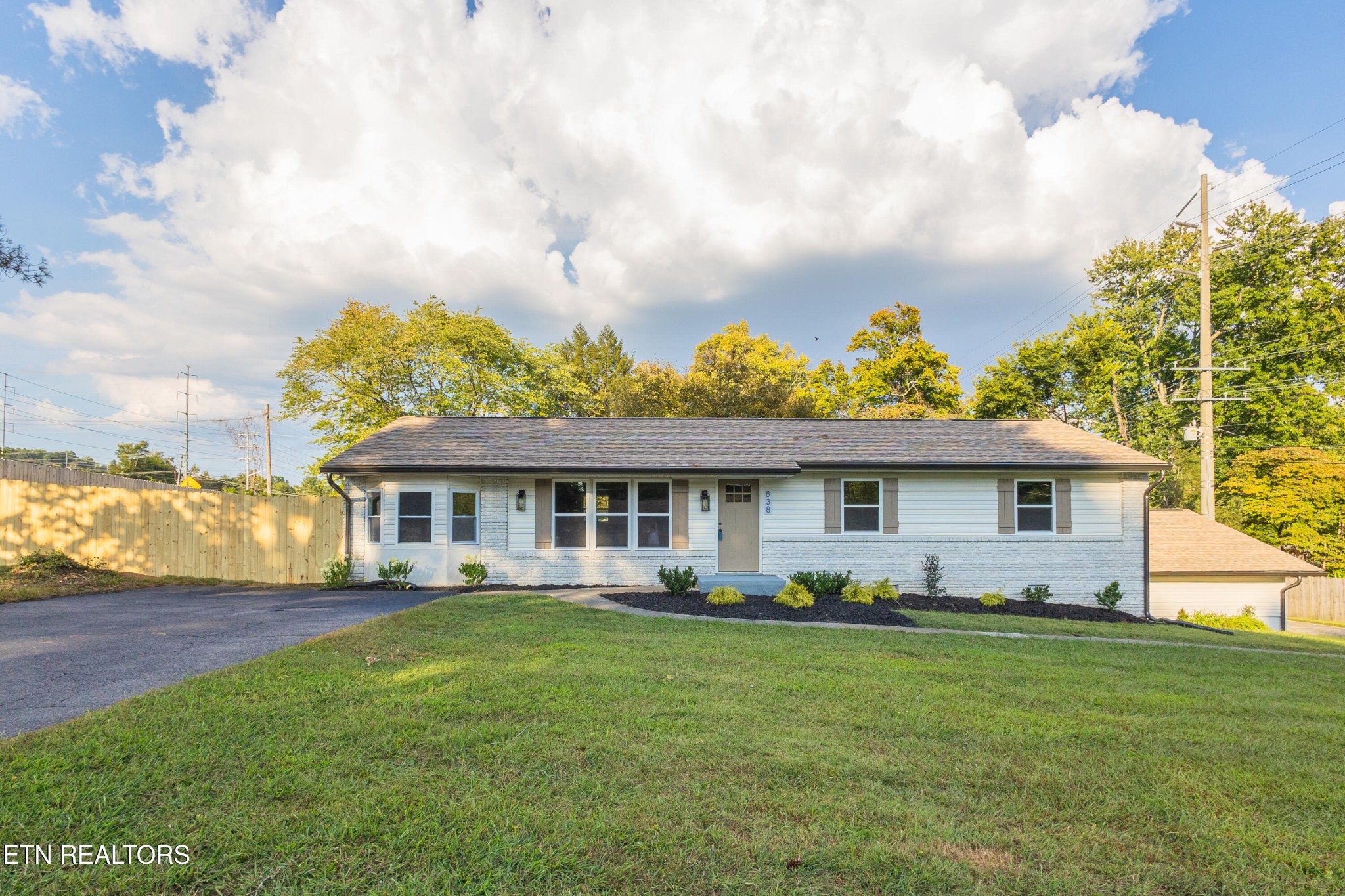 838 Whitehall Road Knoxville, TN 37909 - Photo 1 of 50 Gallery Image 1