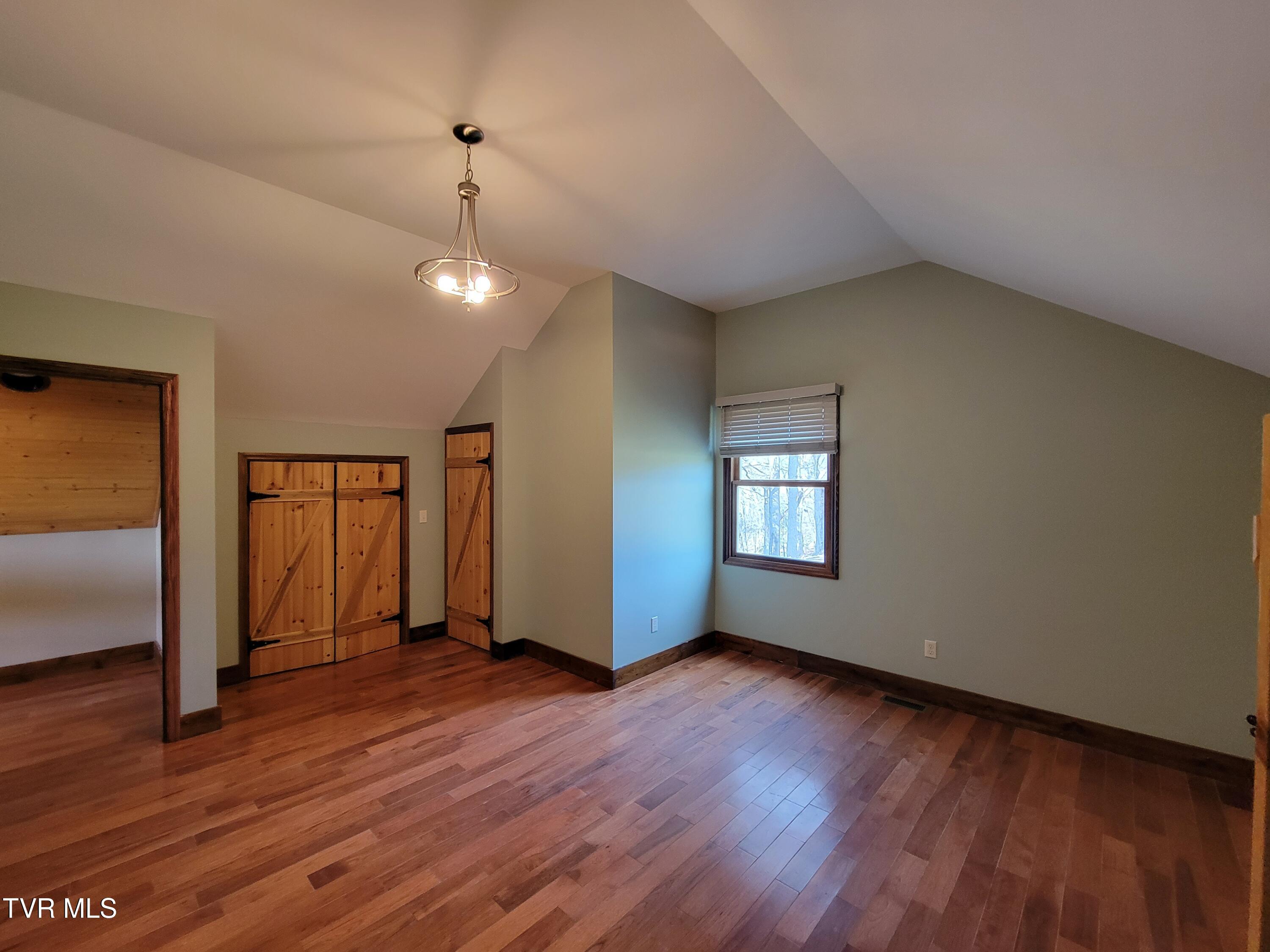 109 Carey Lane, Unit 5 Erwin, TN 37650 - Photo 18 of 22 20221219_142116