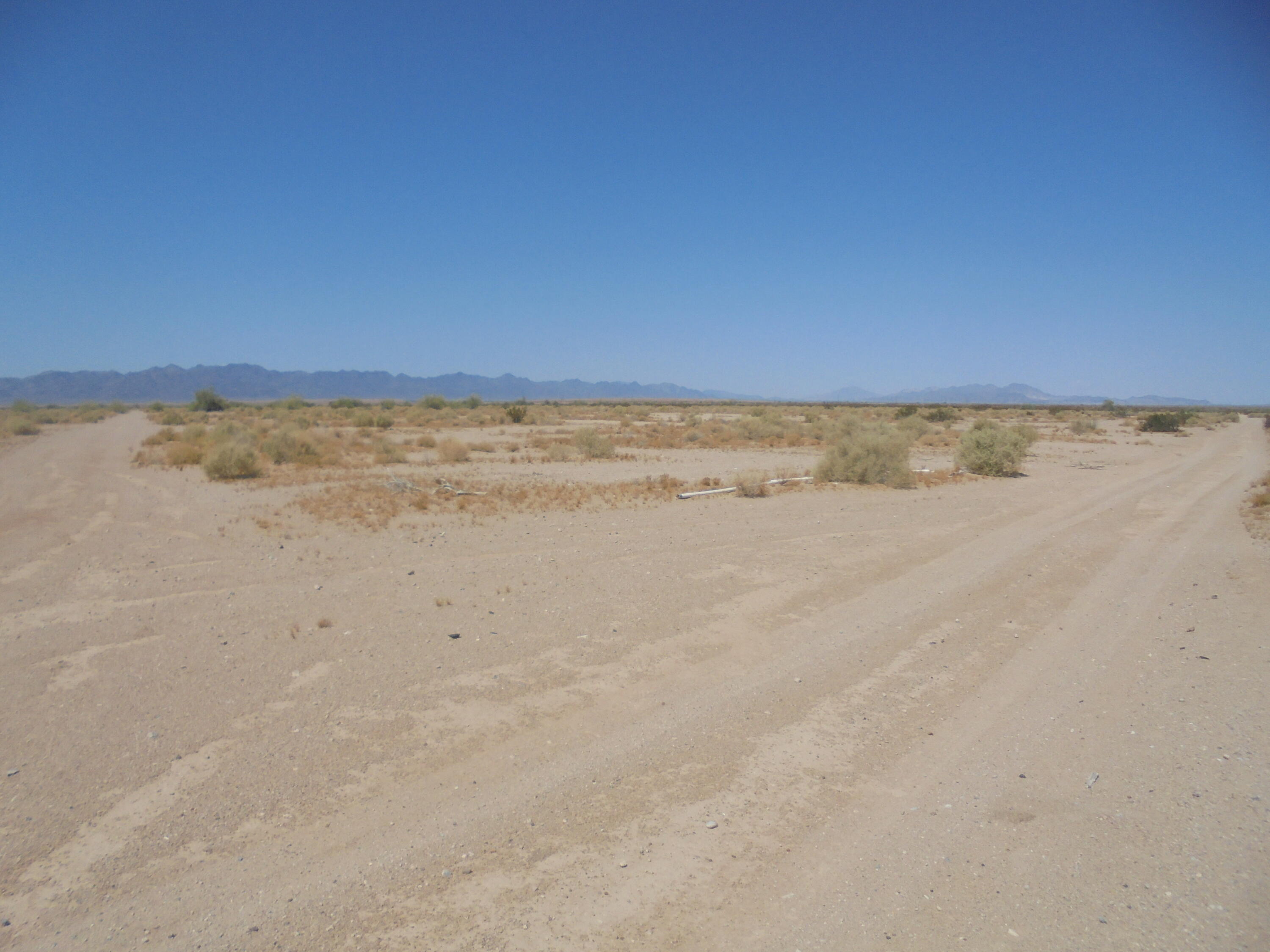 277 Acres Blythe, CA 92225 - Photo 7 of 11 a view of beach and ocean