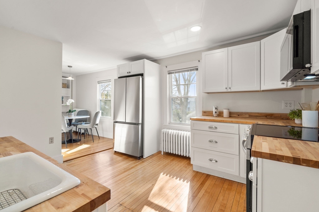 2 Commercial Street, Unit 3 Marblehead, MA 01945 - Photo 5 of 27