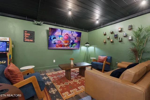 $2,474,900 | 1887 Bluff Mountain Road, Sevierville, TN 37876