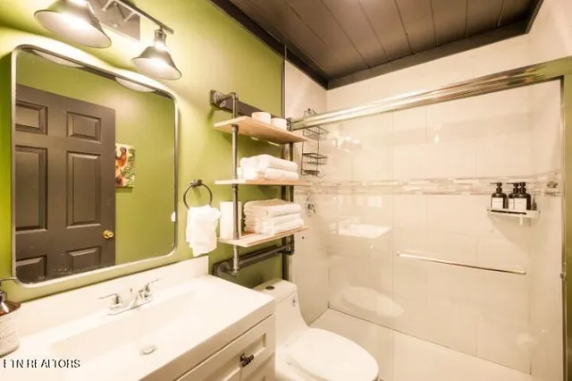 $2,474,900 | 1887 Bluff Mountain Road, Sevierville, TN 37876