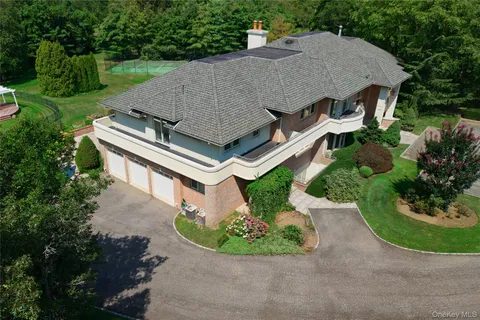 $5,250,000 | 6 Old Wagon Lane, Old Westbury, NY 11568