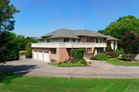 $5,250,000 | 6 Old Wagon Lane, Old Westbury, NY 11568