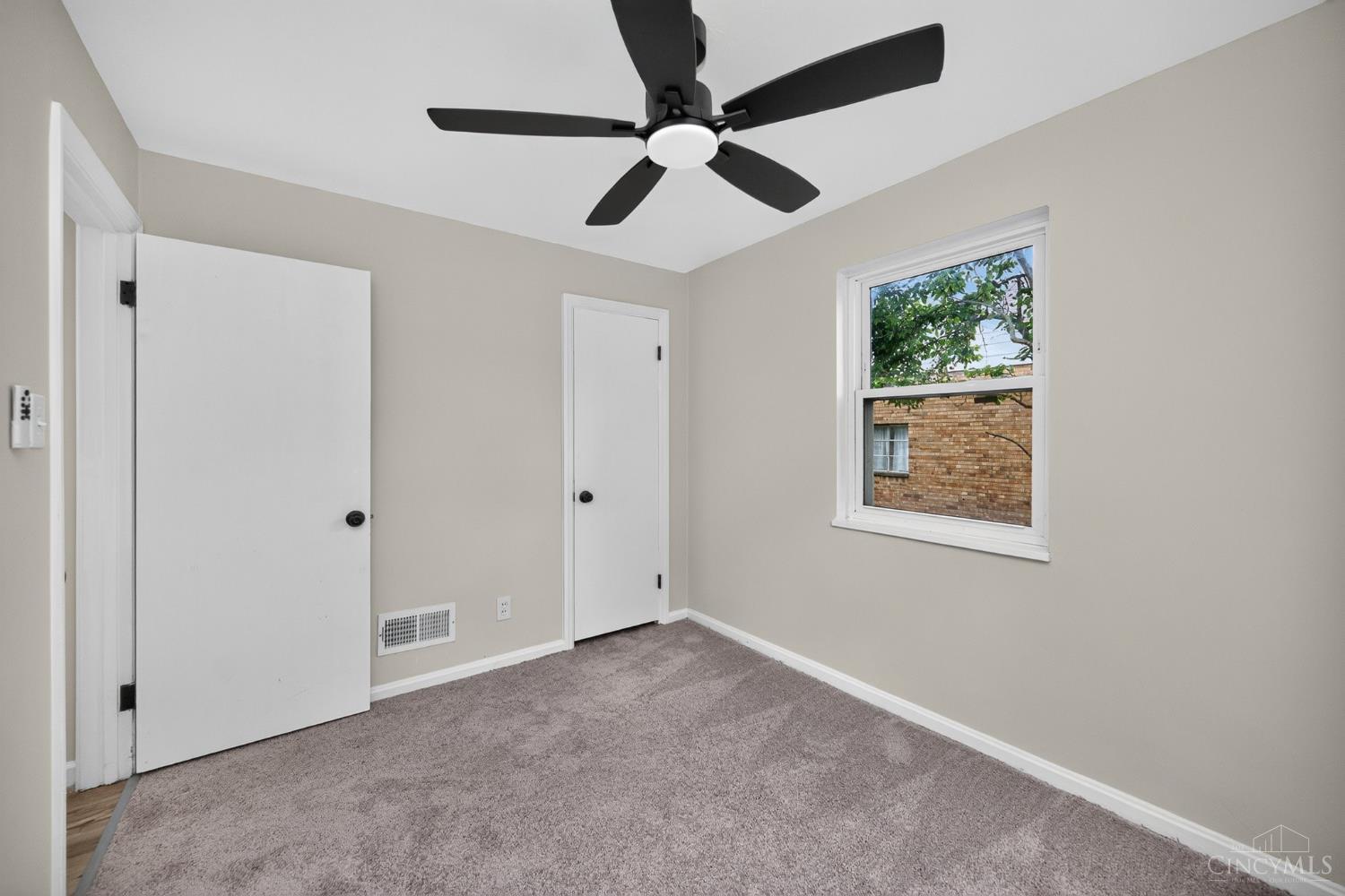 8957 Plainfield Road Cincinnati, OH 45236 - Photo 23 of 40
