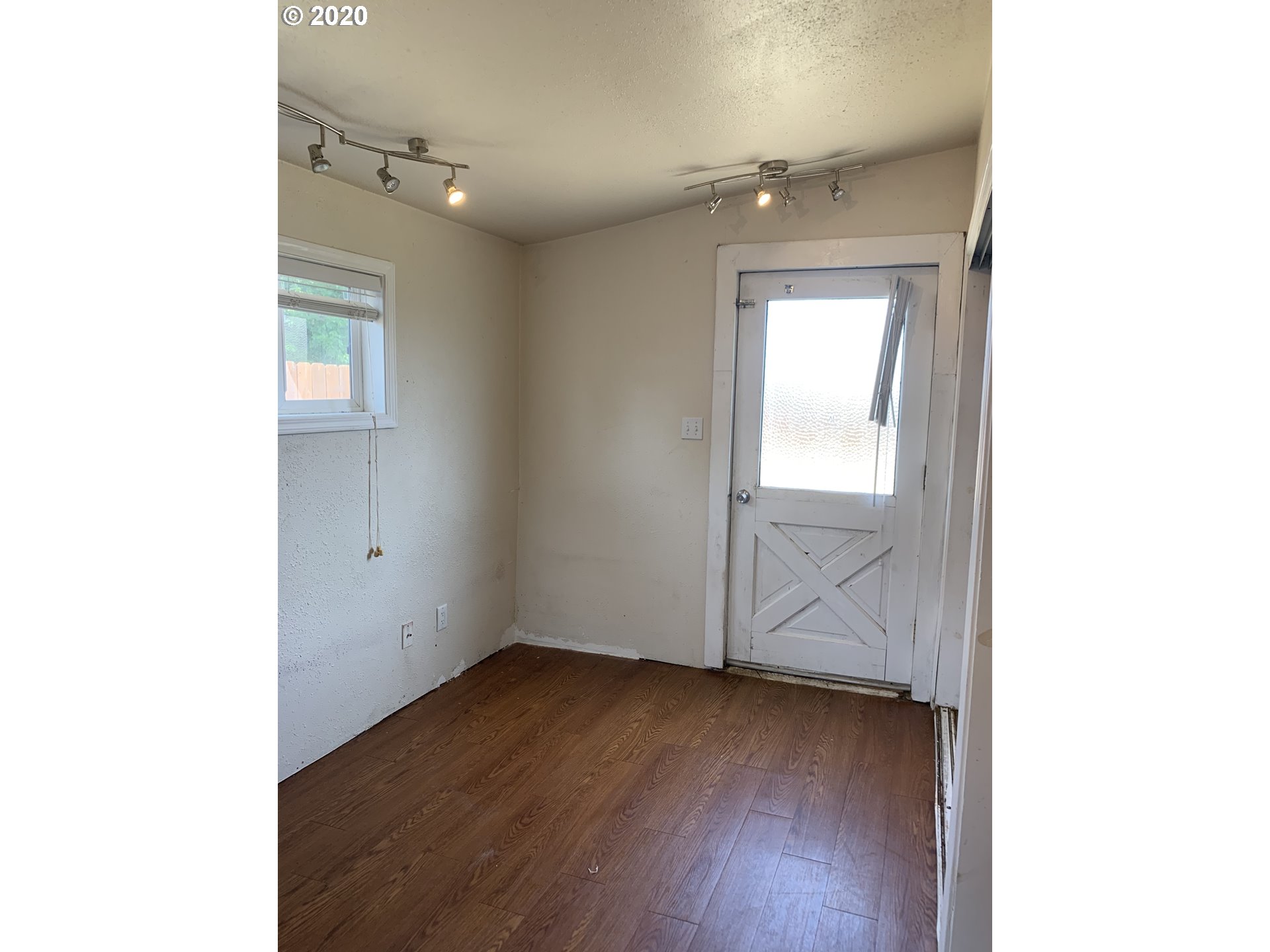 475 East 2nd Avenue Riddle, OR 97469 - Photo 12 of 21