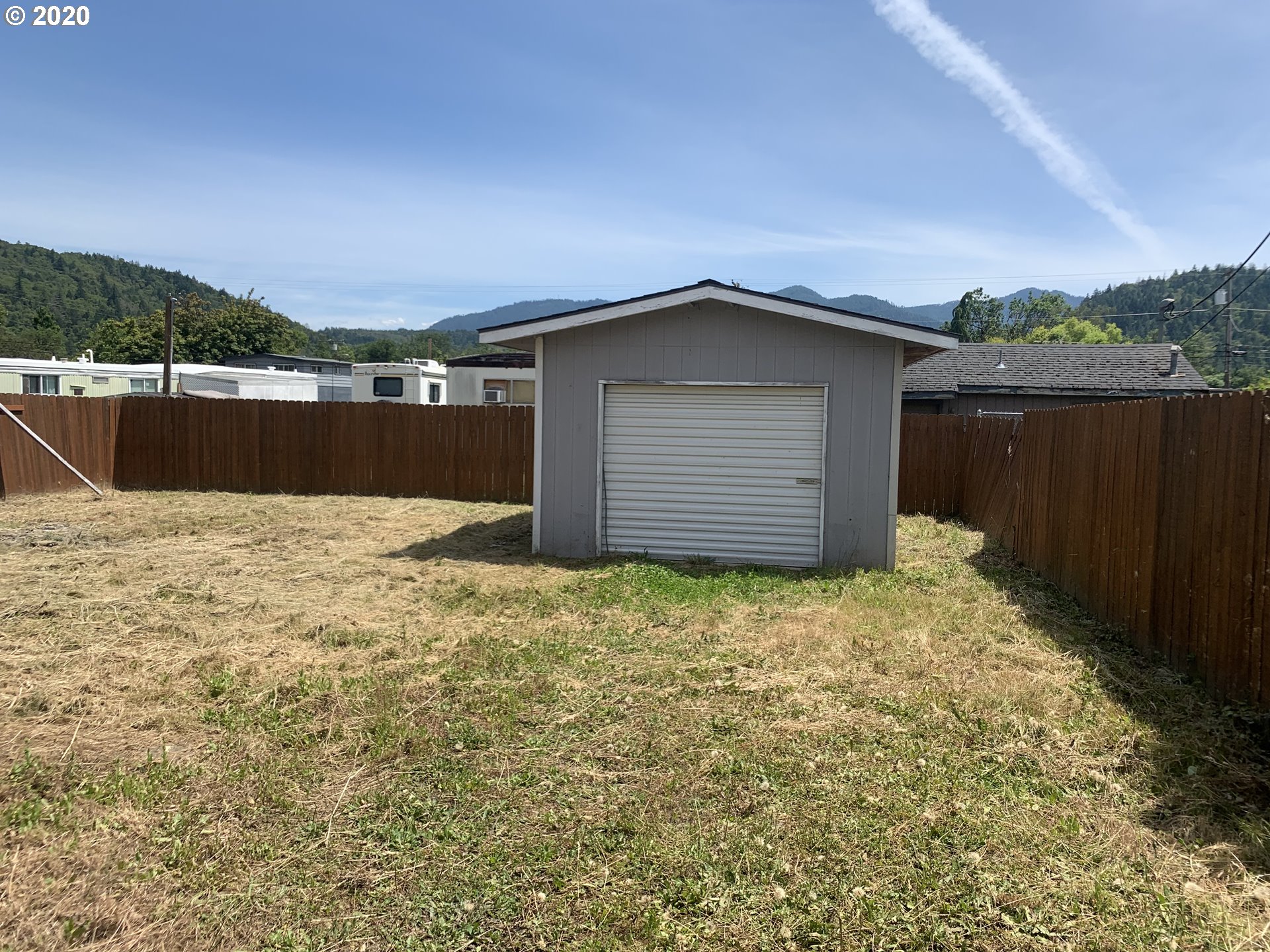 475 East 2nd Avenue Riddle, OR 97469 - Photo 16 of 21