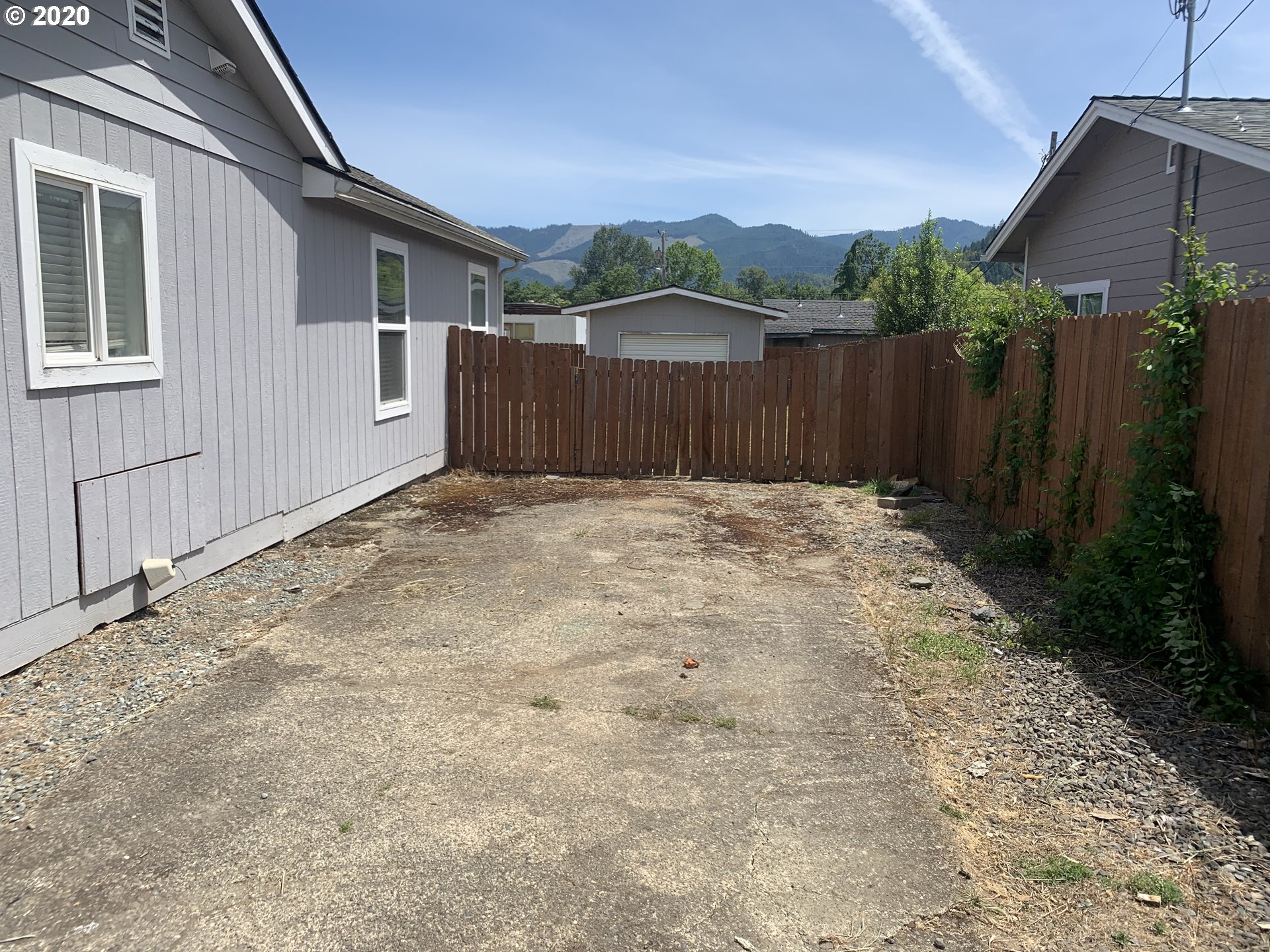 475 East 2nd Avenue Riddle, OR 97469 - Photo 19 of 21