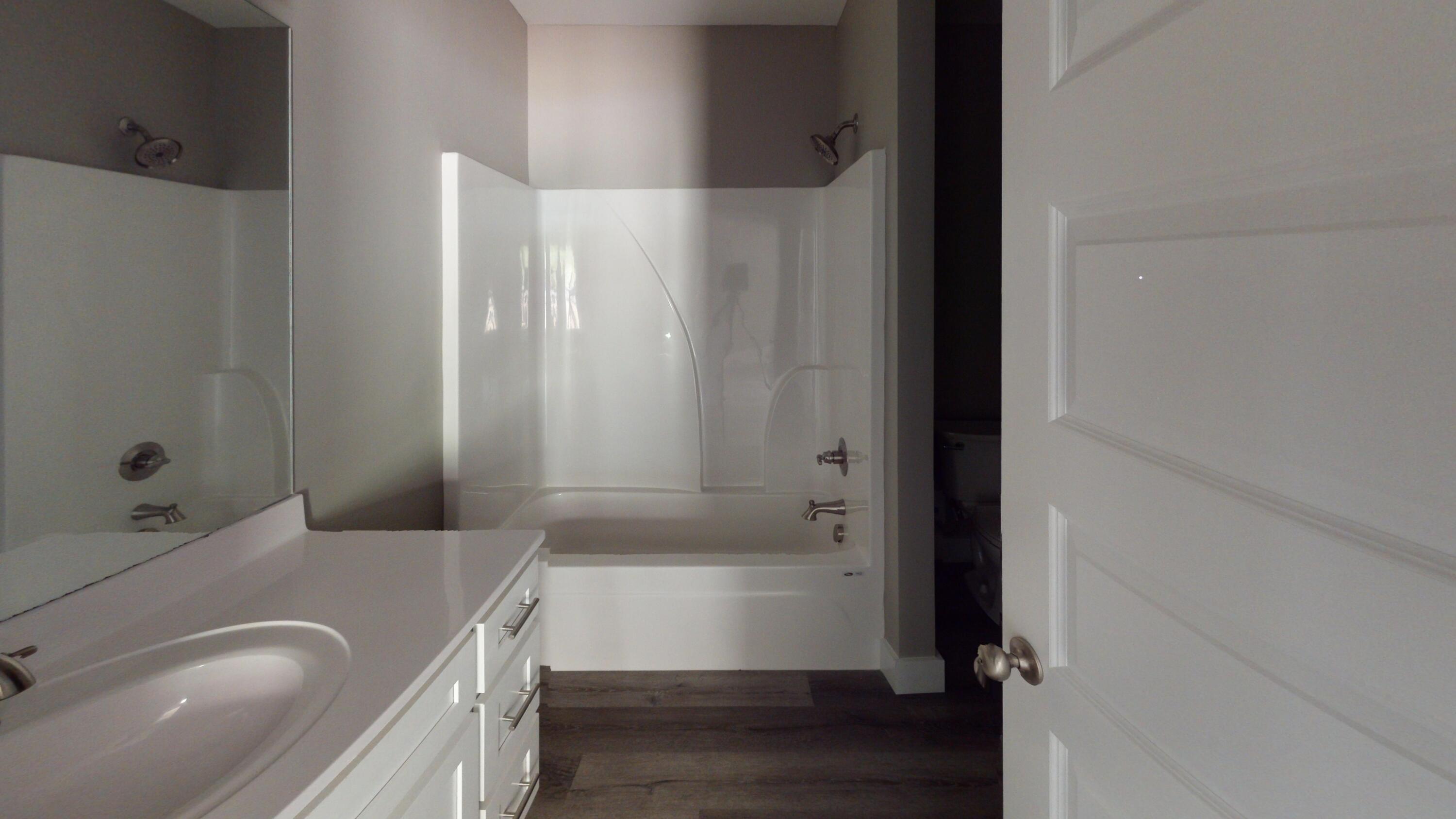 306 Sunny View Road Dayton, TN 37321 - Photo 22 of 28 Sunny-View-Bathroom