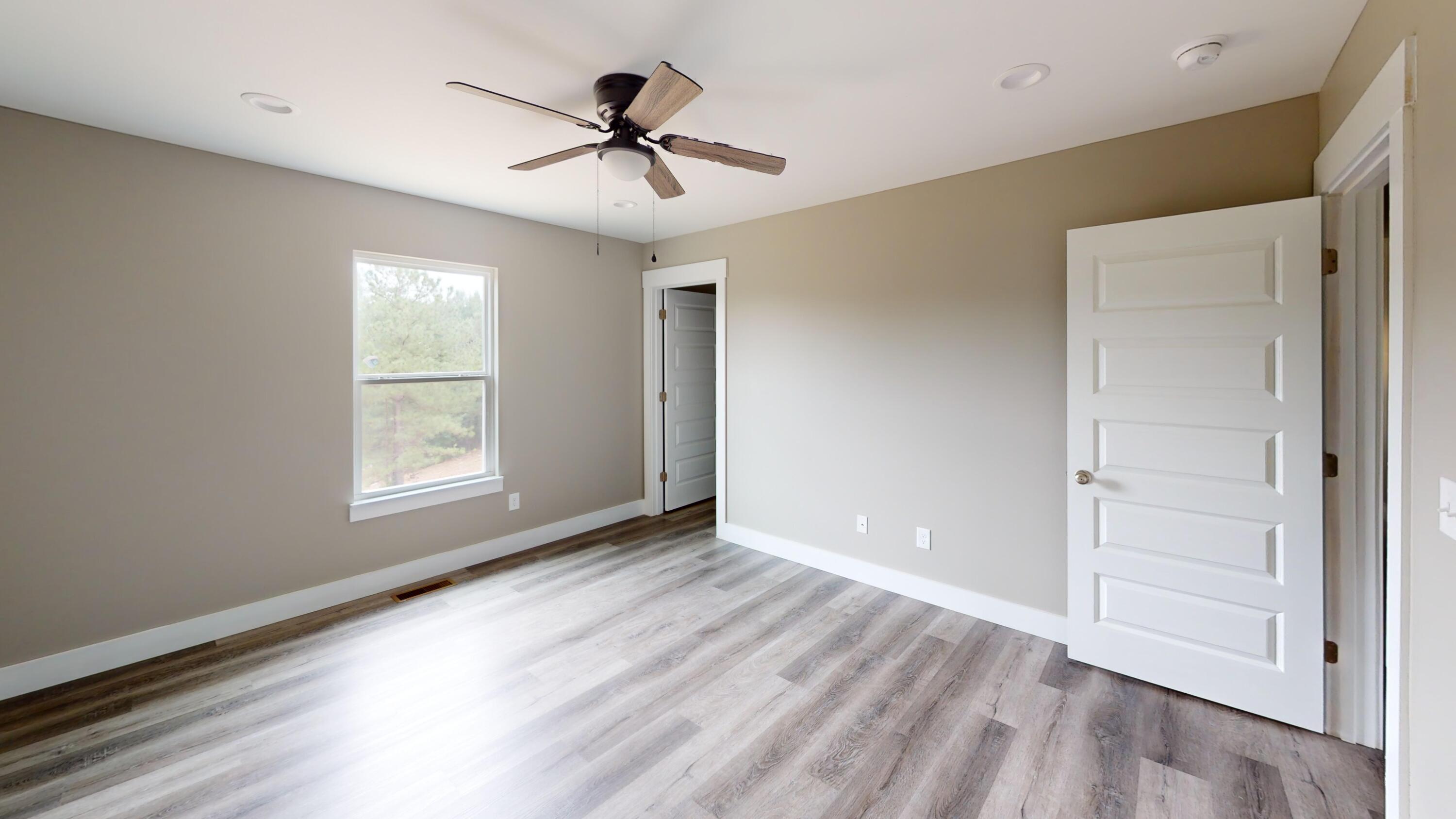 306 Sunny View Road Dayton, TN 37321 - Photo 25 of 28 Sunny-View-Bedroom