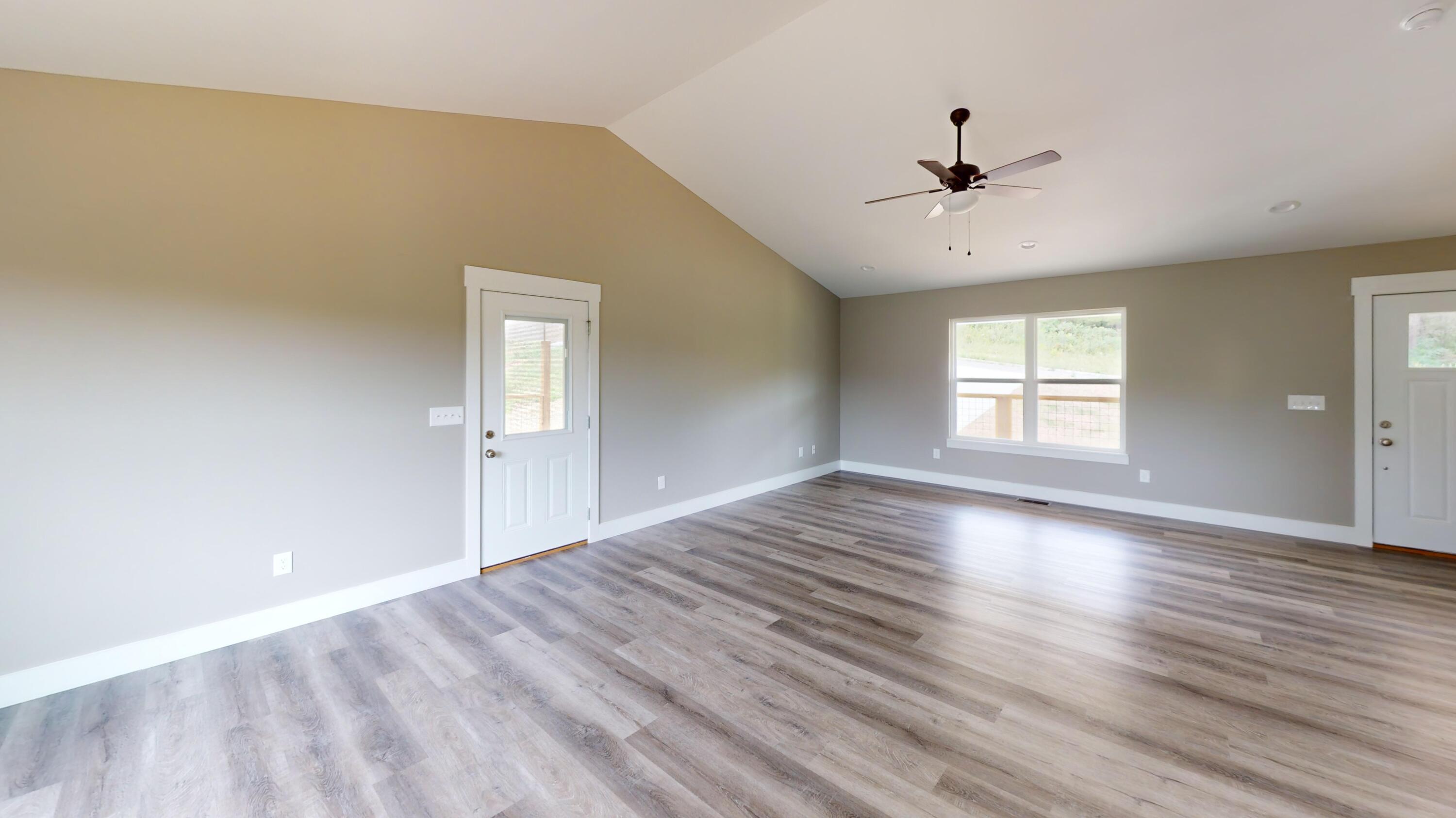 306 Sunny View Road Dayton, TN 37321 - Photo 6 of 28 Sunny-View-Living-Room