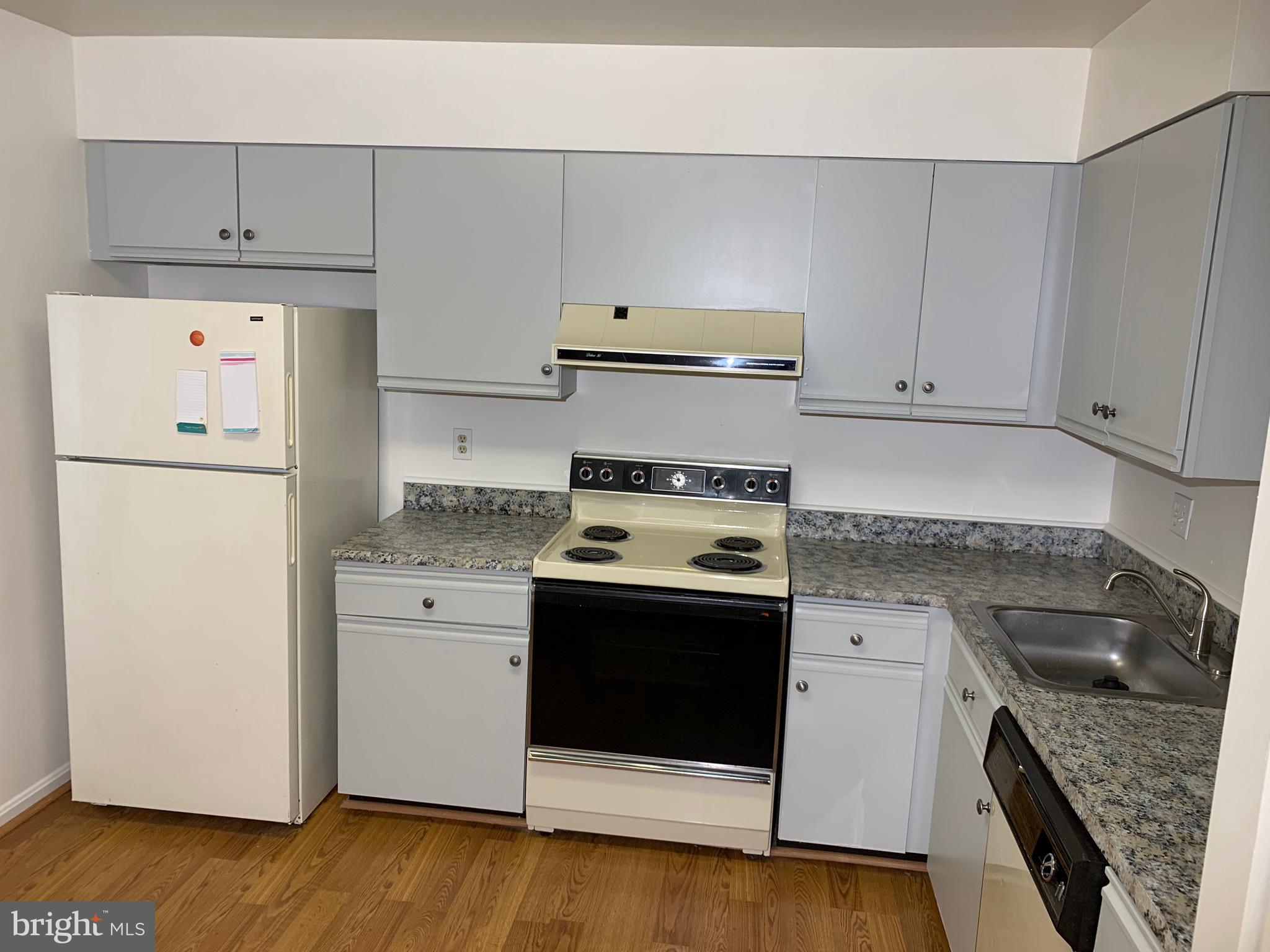 6946 Rockfield Road Baltimore, MD 21244 - Photo 16 of 66
