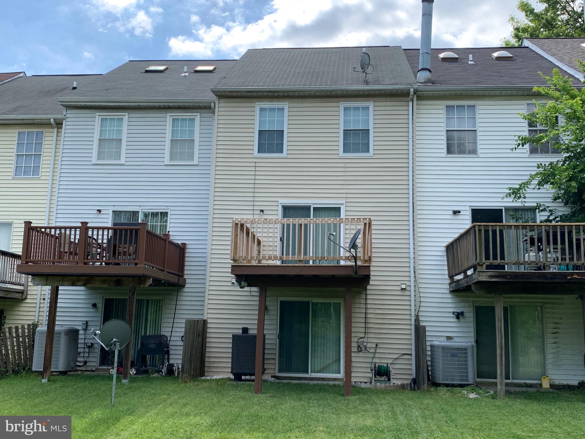 6946 Rockfield Road Baltimore, MD 21244 - Photo 7 of 66