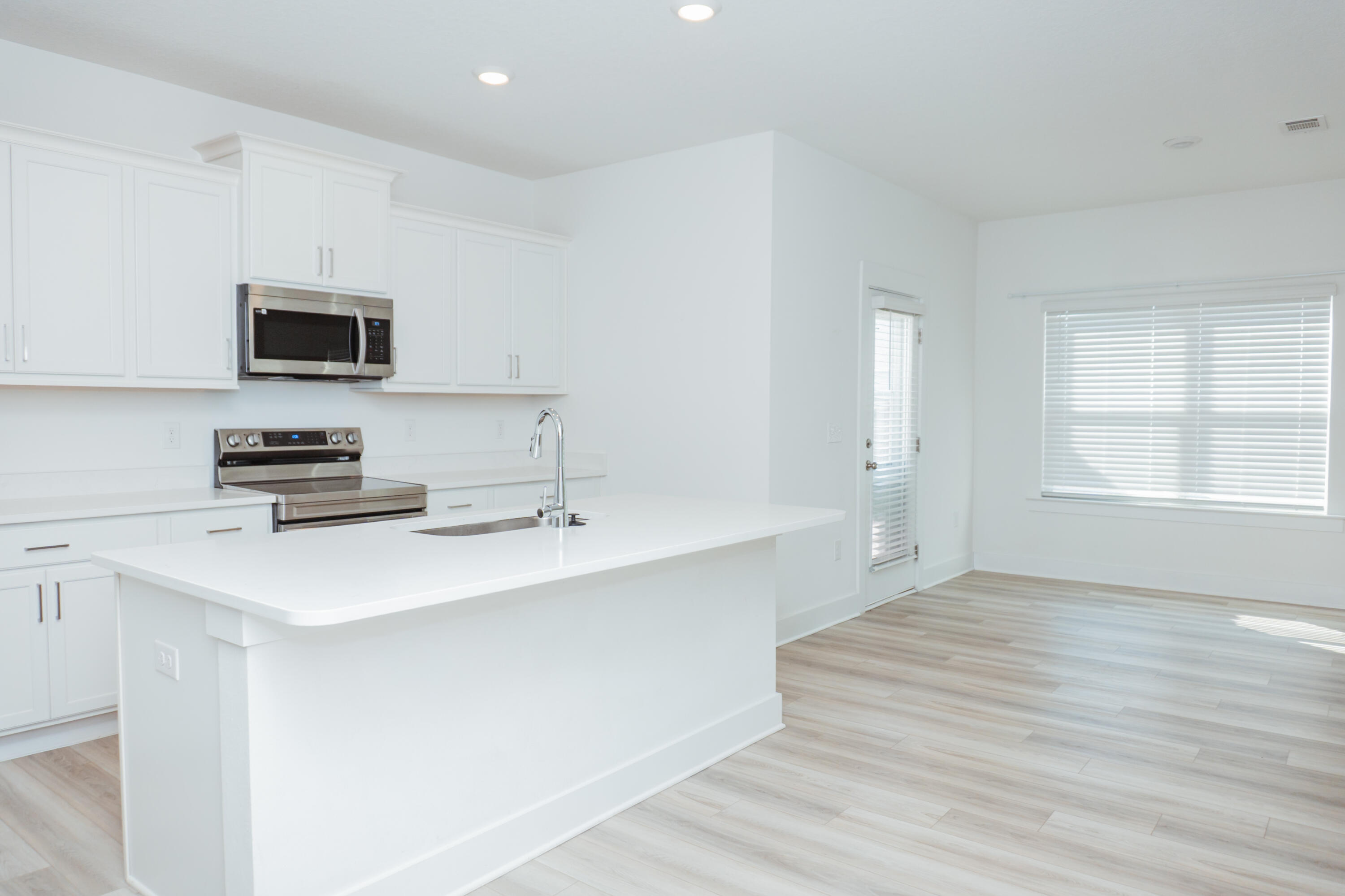 233 Lyla Lane Crestview, FL 32539 - Photo 11 of 33 Lyla233-31