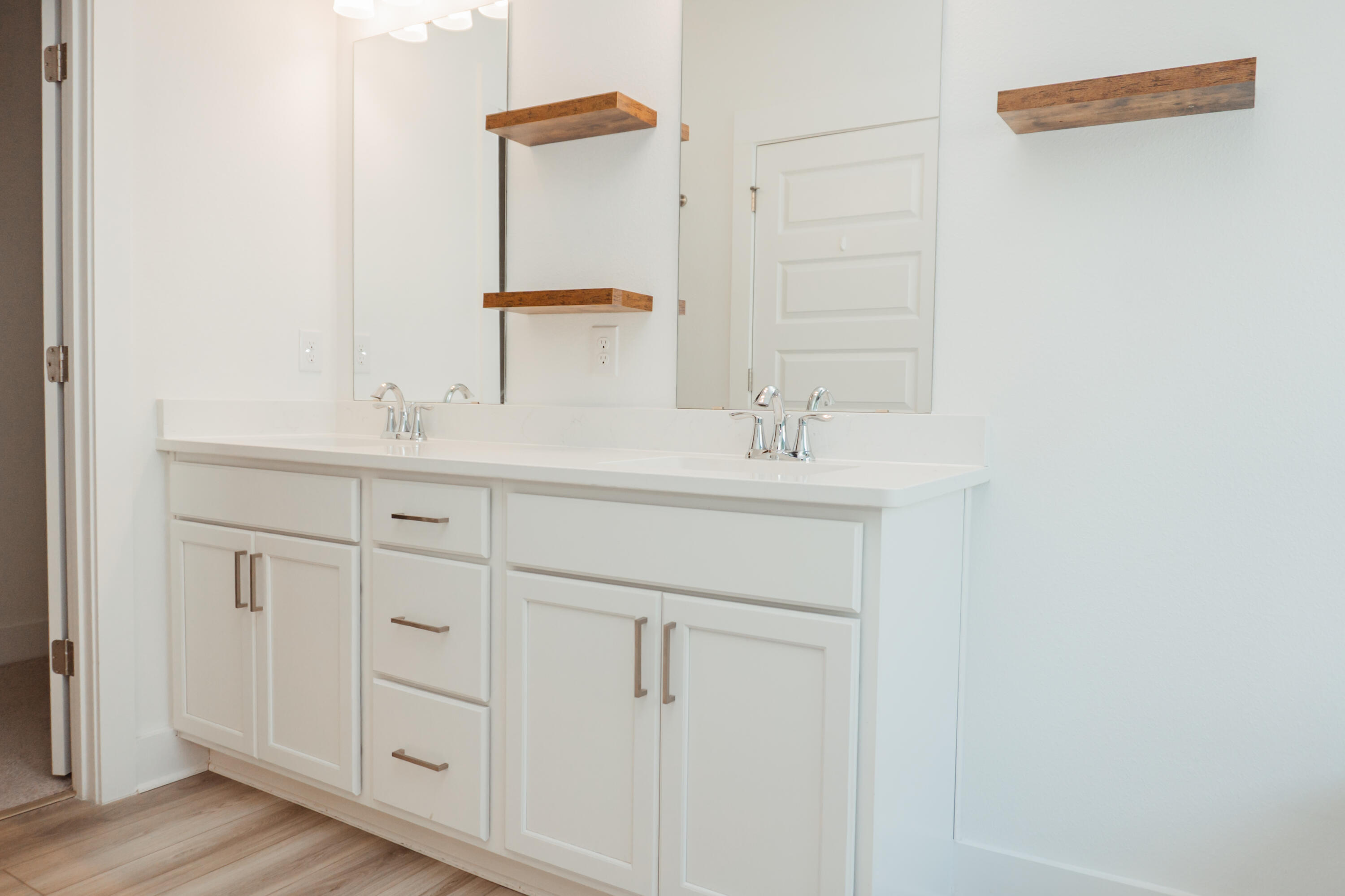 233 Lyla Lane Crestview, FL 32539 - Photo 16 of 33 Lyla233-43