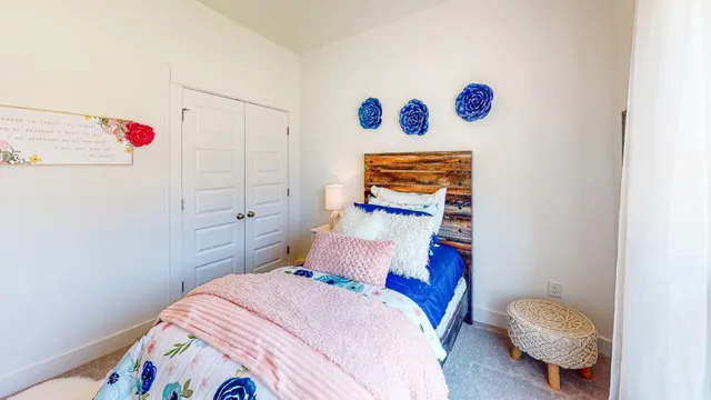 $2,295 | 233 Lyla Lane, Crestview, FL 32539