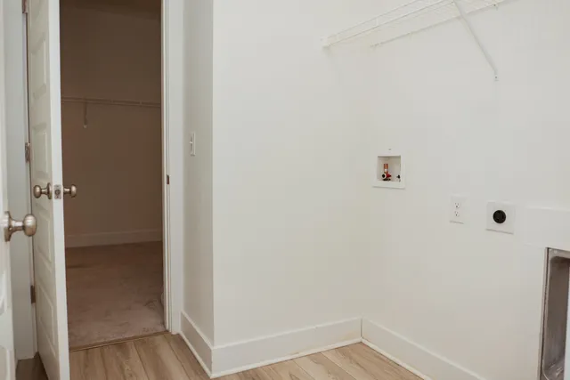 $2,295 | 233 Lyla Lane, Crestview, FL 32539