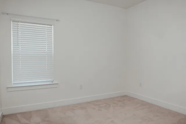 $2,295 | 233 Lyla Lane, Crestview, FL 32539