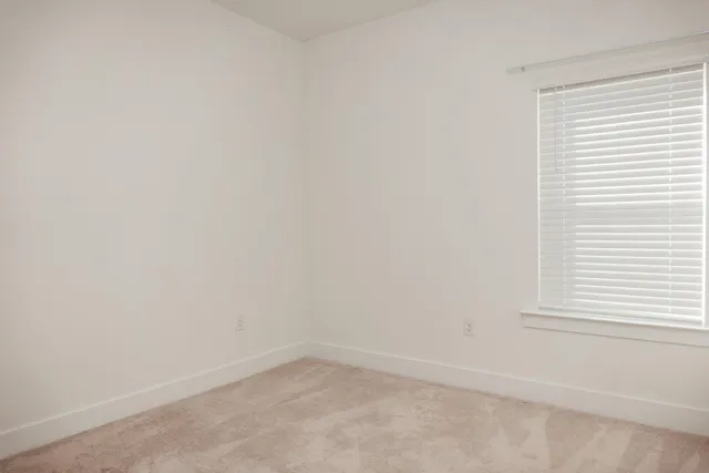 $2,295 | 233 Lyla Lane, Crestview, FL 32539