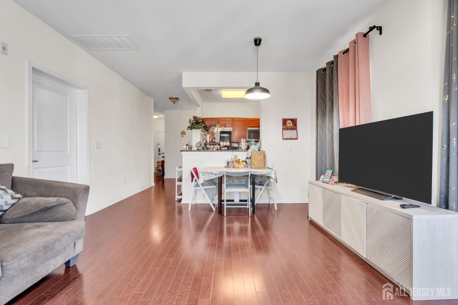 731 Strassle Way South Plainfield, NJ 07080 - Photo 14 of 23