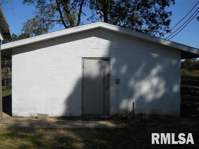 4867 Quail Run Road Salem, IL 62881 - Photo 11 of 20