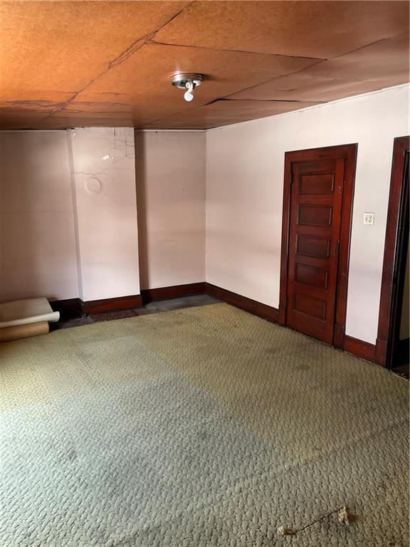 832 Thompson Avenue Donora, PA 15033 - Photo 25 of 34