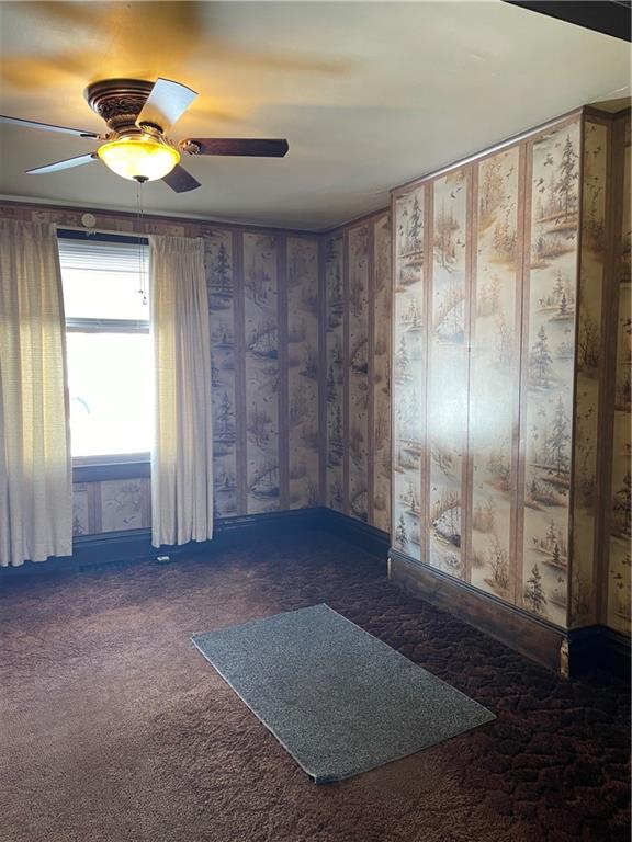 832 Thompson Avenue Donora, PA 15033 - Photo 4 of 34