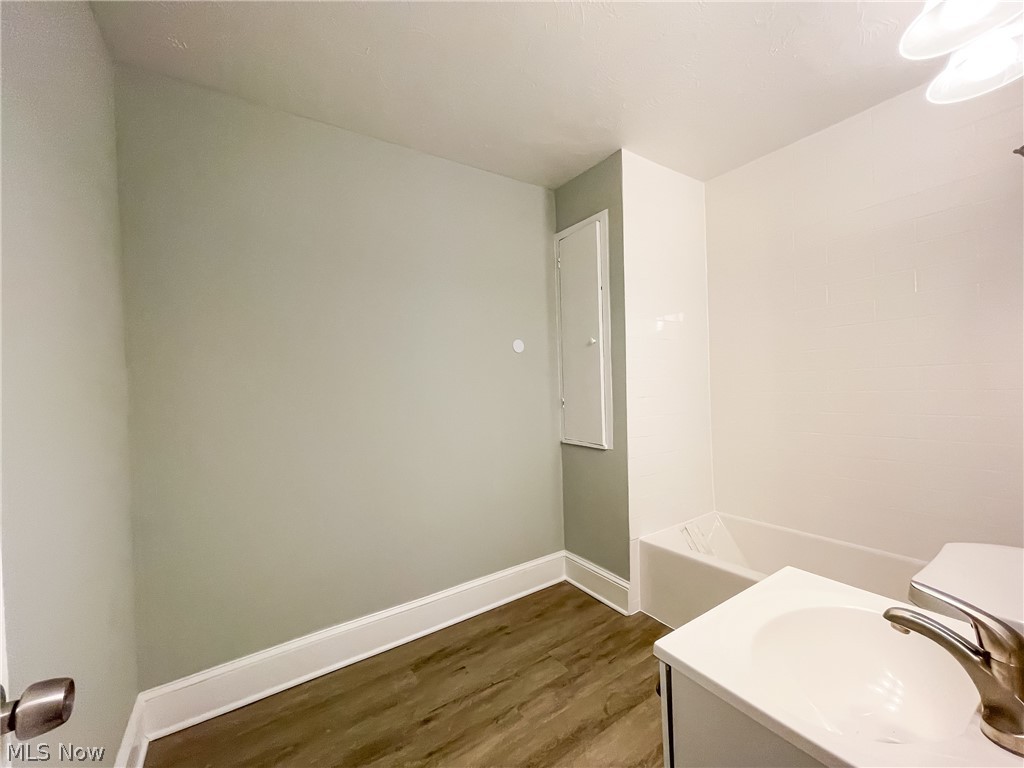 890 Nela View Road Cleveland Heights, OH 44112 - Photo 9 of 18 Gallery Image 9