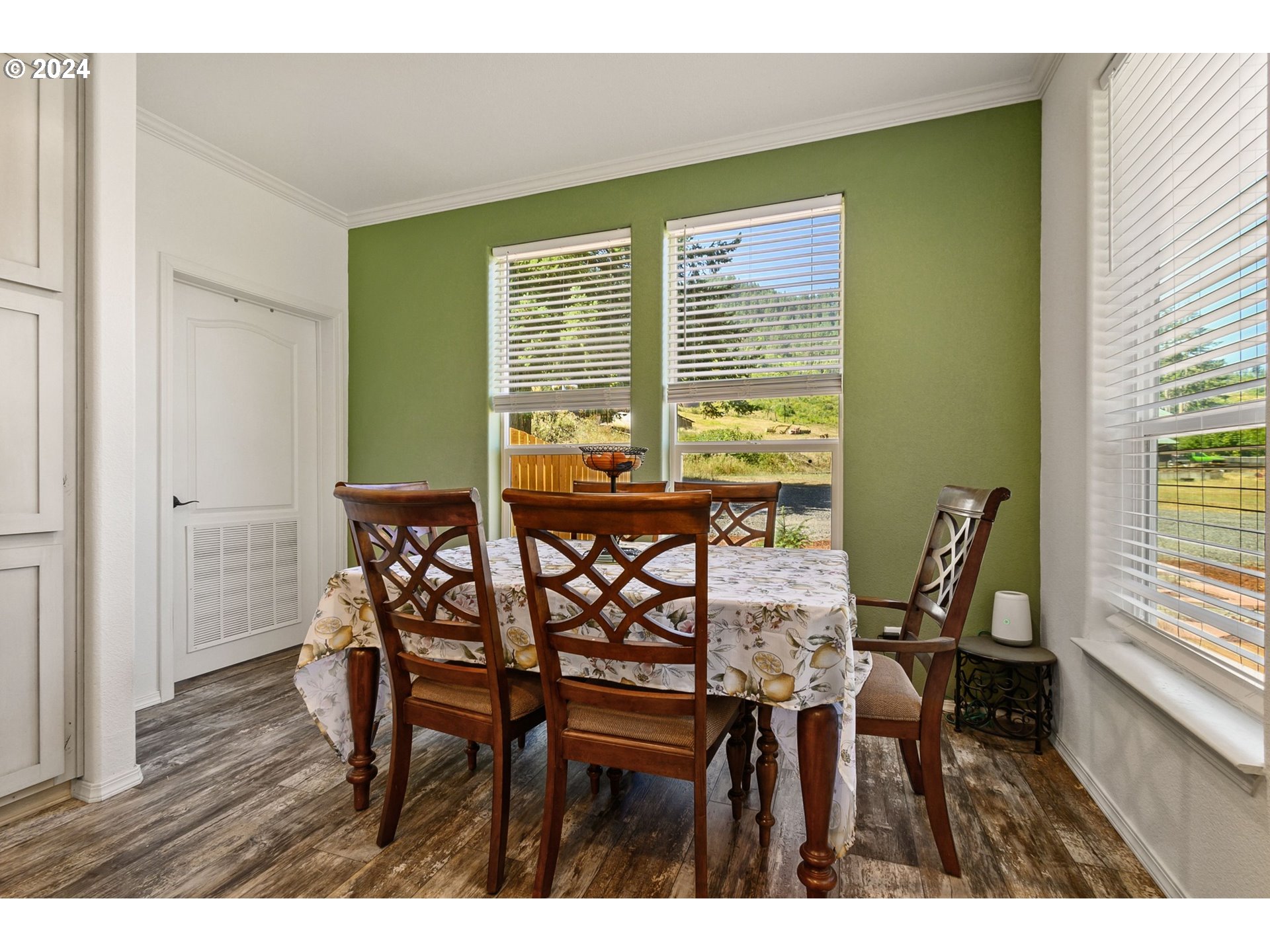 303 Brooks Road Carson, WA 98610 - Photo 6 of 21 Gallery Image 6