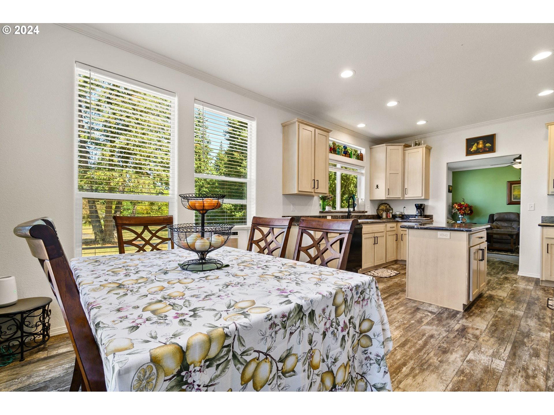 303 Brooks Road Carson, WA 98610 - Photo 7 of 21 Gallery Image 7