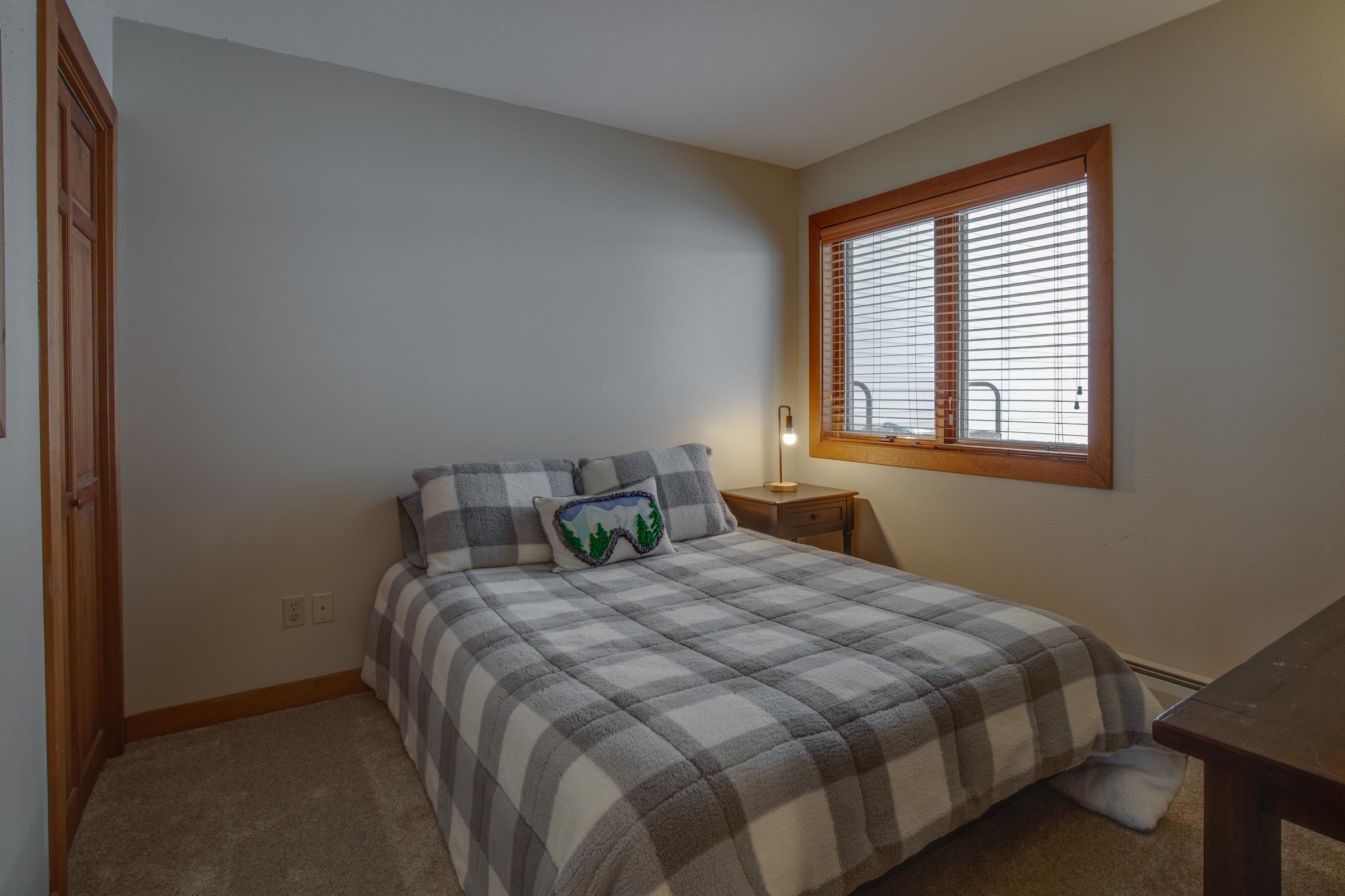 45 Timberline Road North, Unit B2 Killington, VT 05751 - Photo 14 of 27 Gallery Image 14