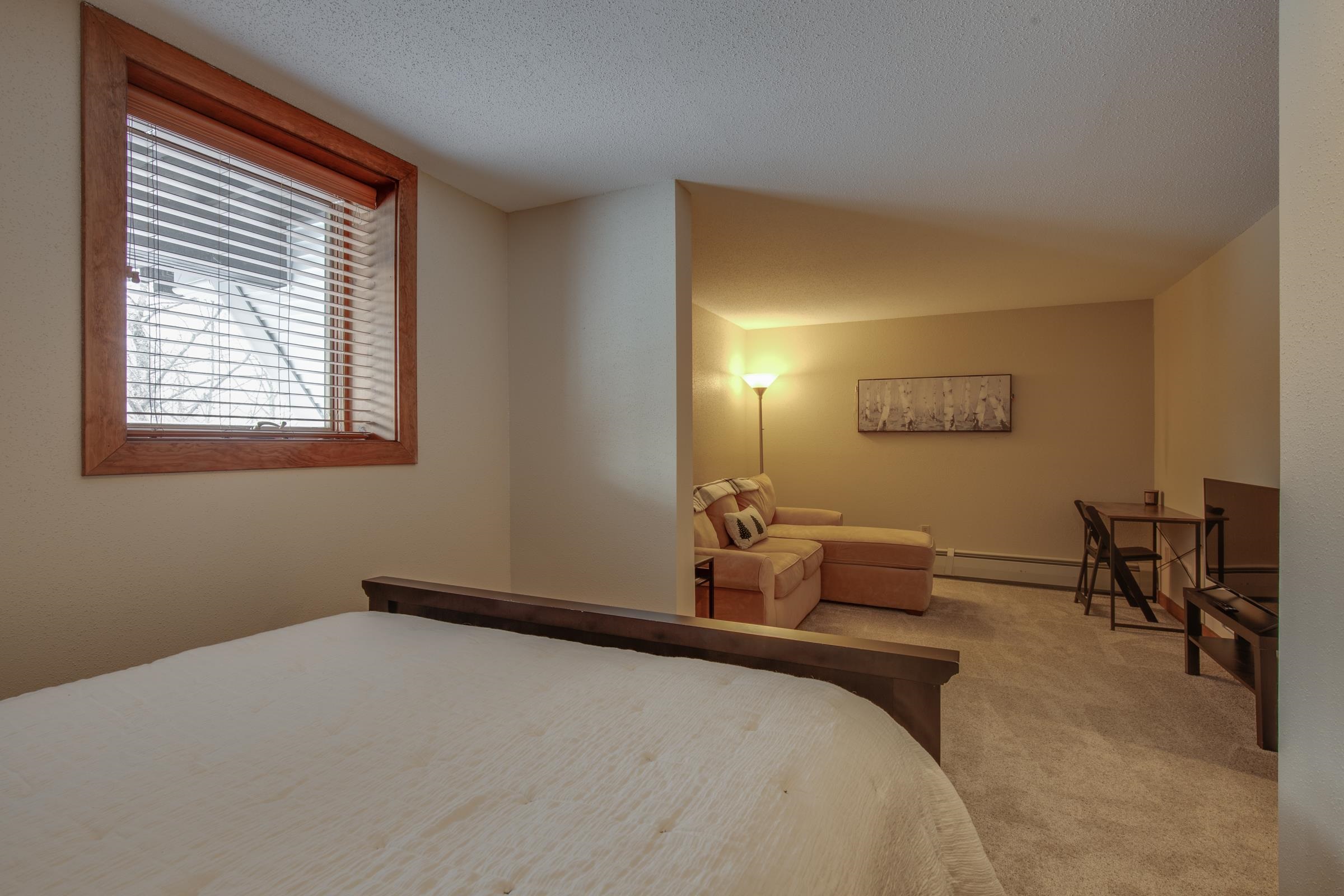 45 Timberline Road North, Unit B2 Killington, VT 05751 - Photo 16 of 27 Gallery Image 16