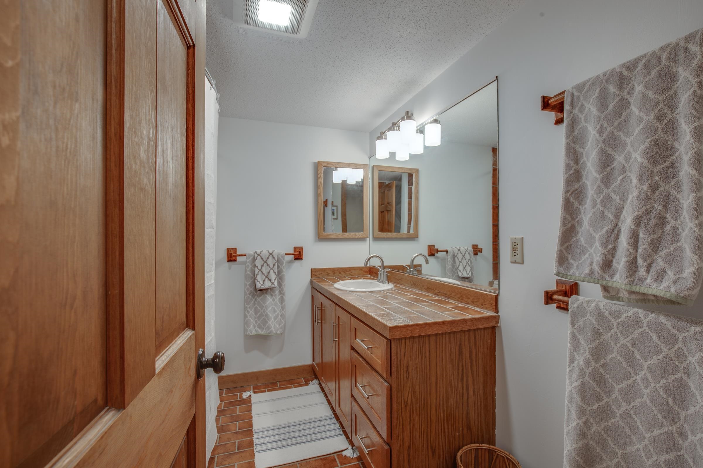 45 Timberline Road North, Unit B2 Killington, VT 05751 - Photo 18 of 27 Gallery Image 18