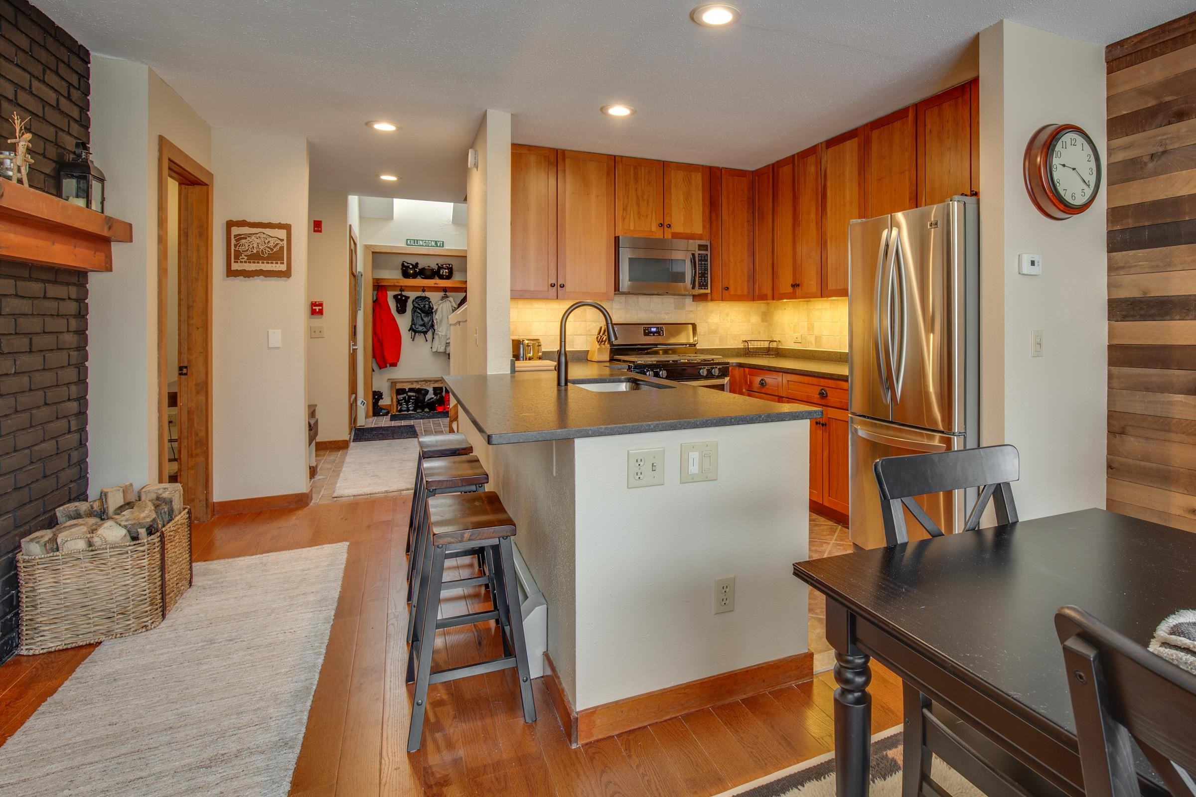 45 Timberline Road North, Unit B2 Killington, VT 05751 - Photo 5 of 27 Gallery Image 5
