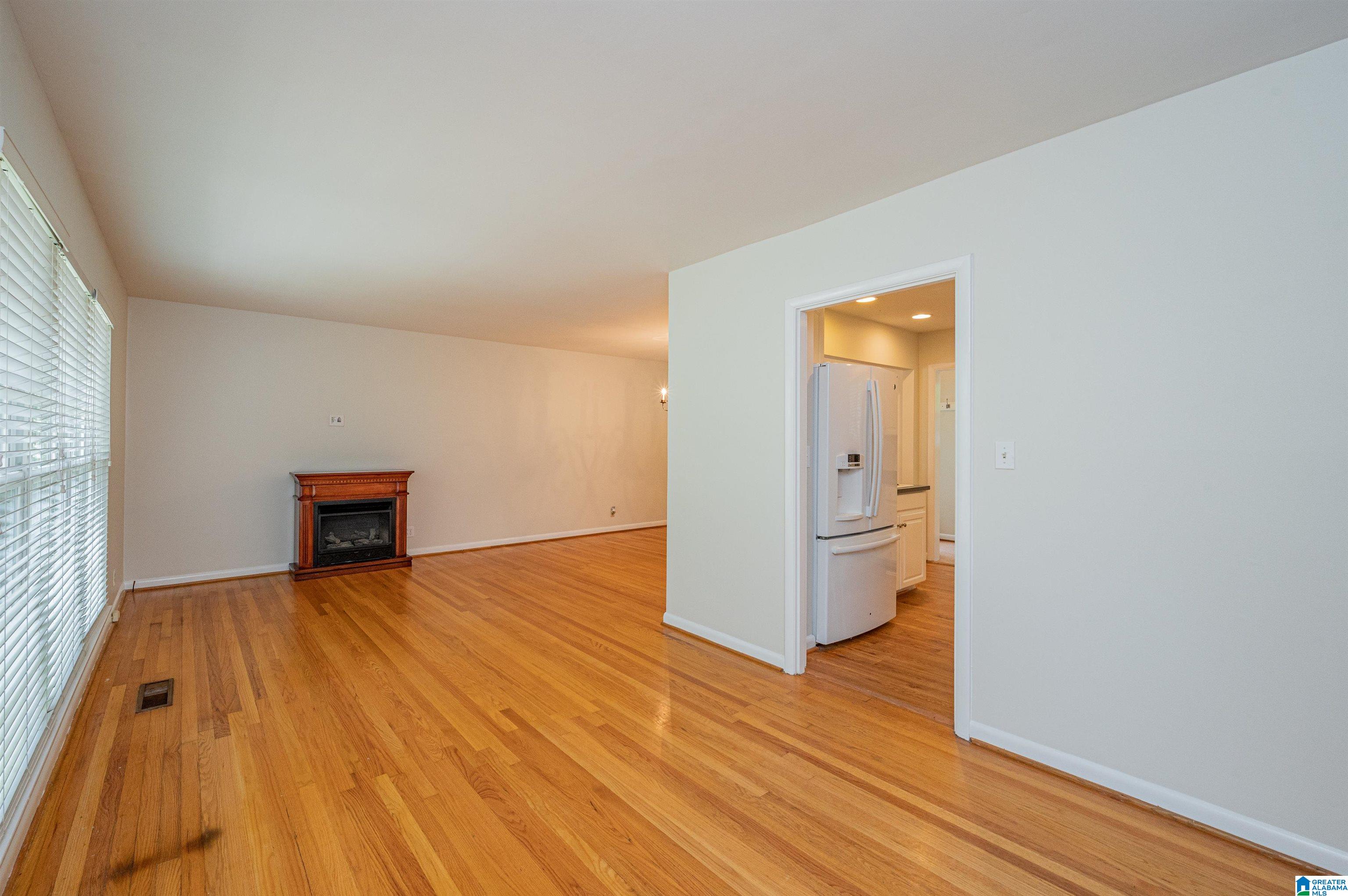 1545 Valley View Circle Birmingham, AL 35209 - Photo 6 of 46