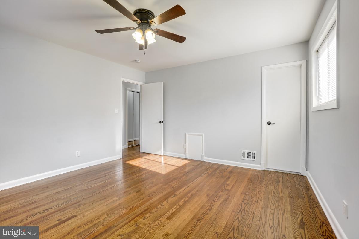 1446 Roxanna Road Northwest Washington, DC 20012 - Photo 15 of 38