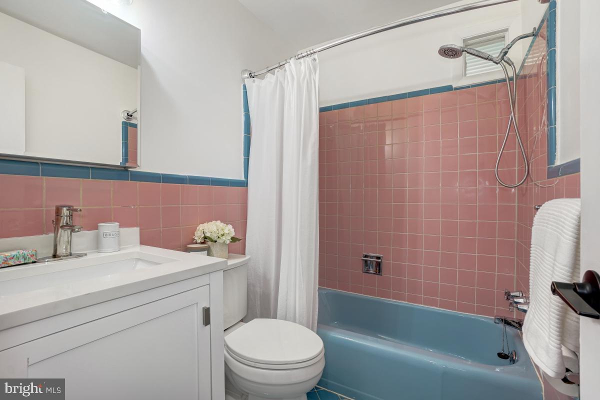 1446 Roxanna Road Northwest Washington, DC 20012 - Photo 21 of 38