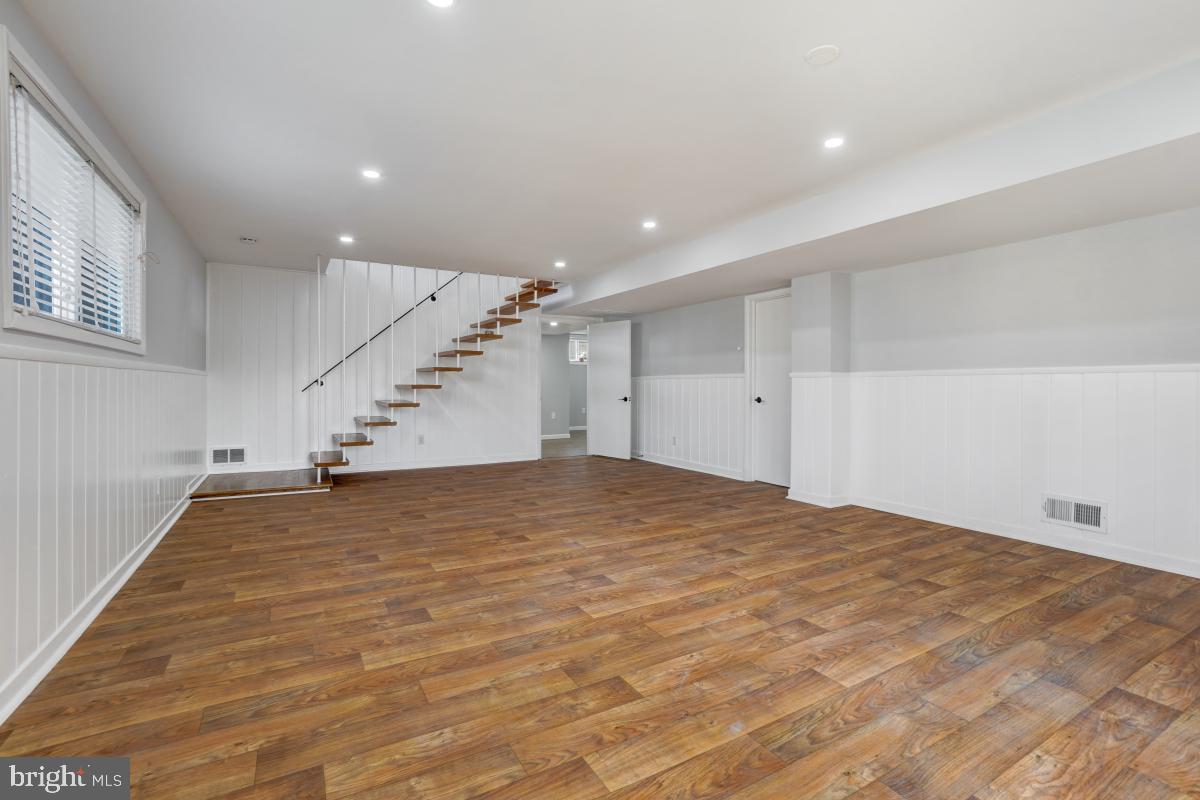 1446 Roxanna Road Northwest Washington, DC 20012 - Photo 22 of 38