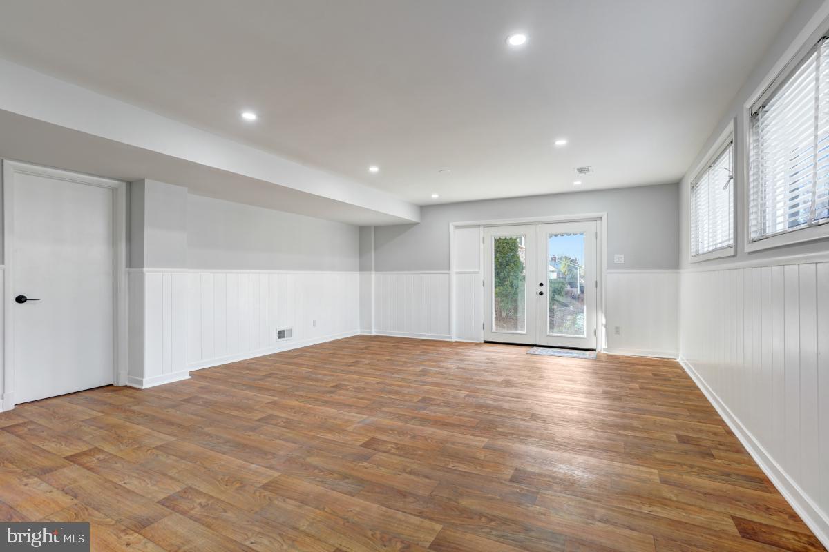 1446 Roxanna Road Northwest Washington, DC 20012 - Photo 24 of 38