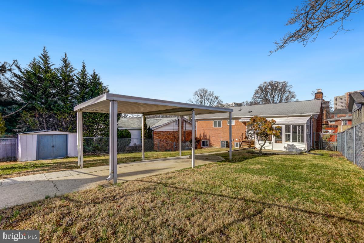 1446 Roxanna Road Northwest Washington, DC 20012 - Photo 35 of 38