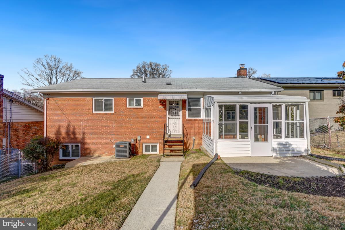 1446 Roxanna Road Northwest Washington, DC 20012 - Photo 36 of 38