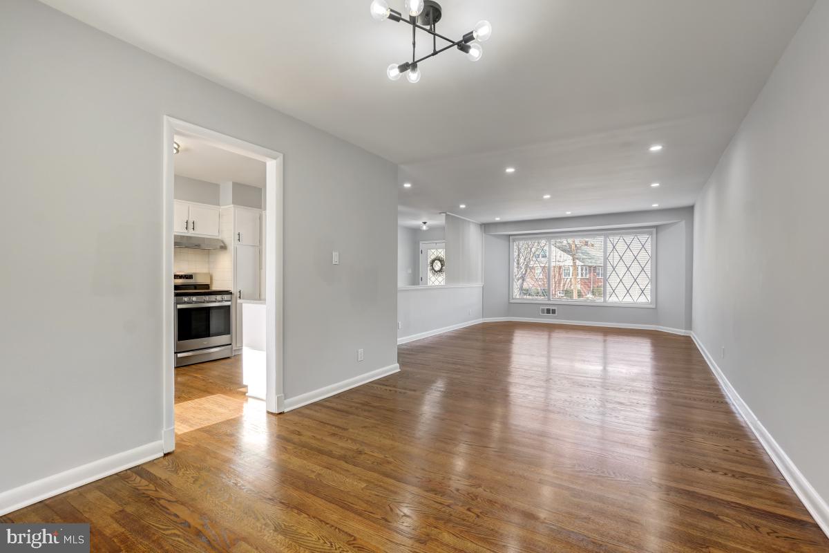 1446 Roxanna Road Northwest Washington, DC 20012 - Photo 9 of 38