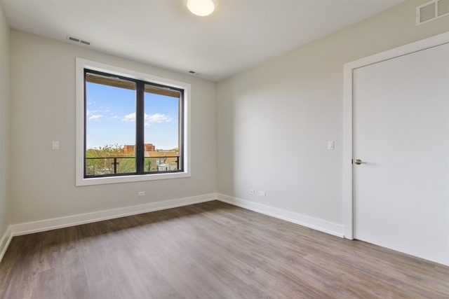 2111 South Halsted Street, Unit 402 Chicago, IL 60608 - Photo 6 of 14