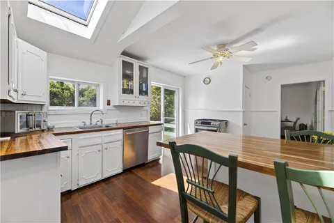 $1,590,000 | 16 Courtway Street, Narragansett, RI 02882