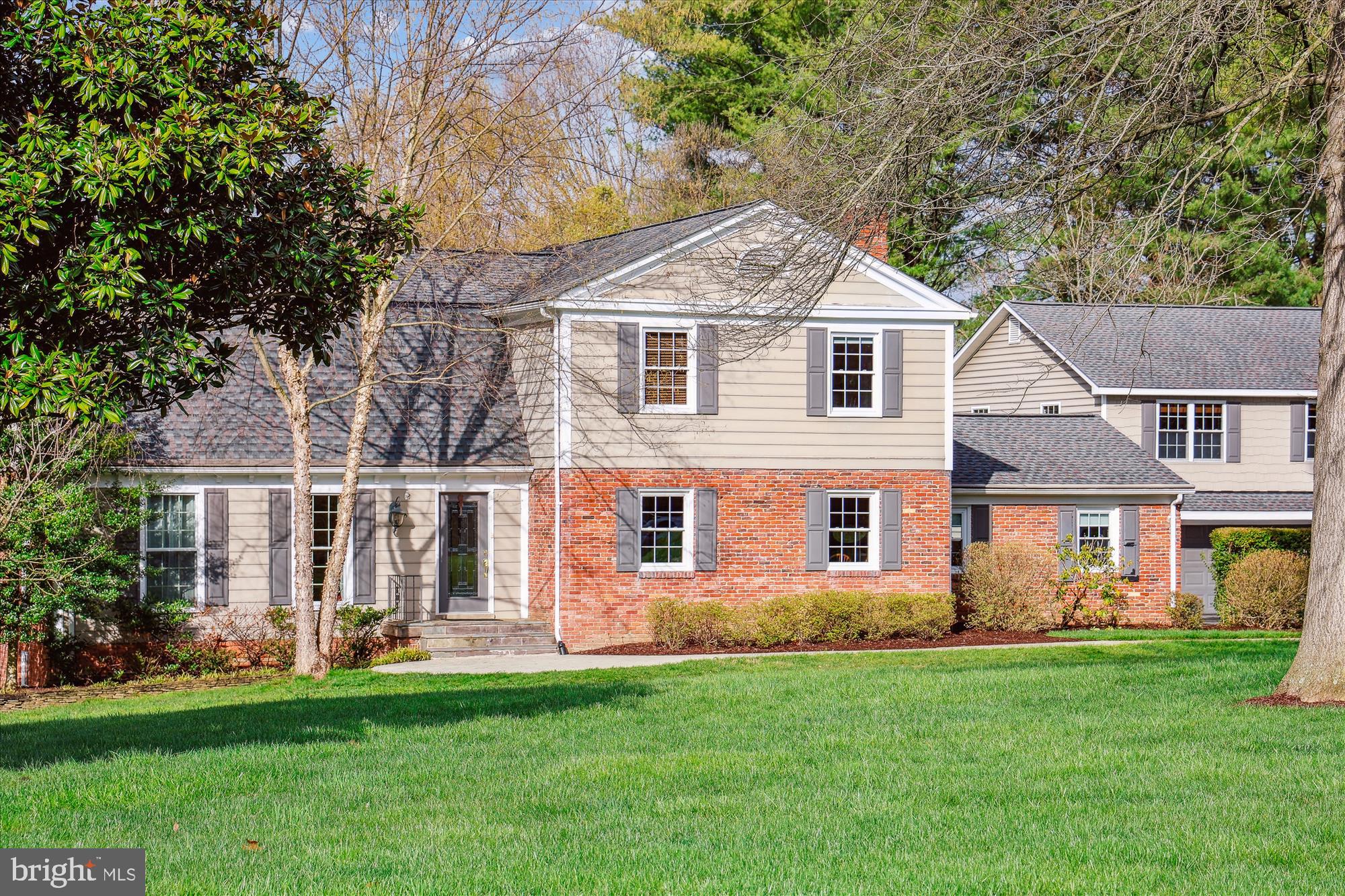 Welcome to 16100 Riffle Ford Road!