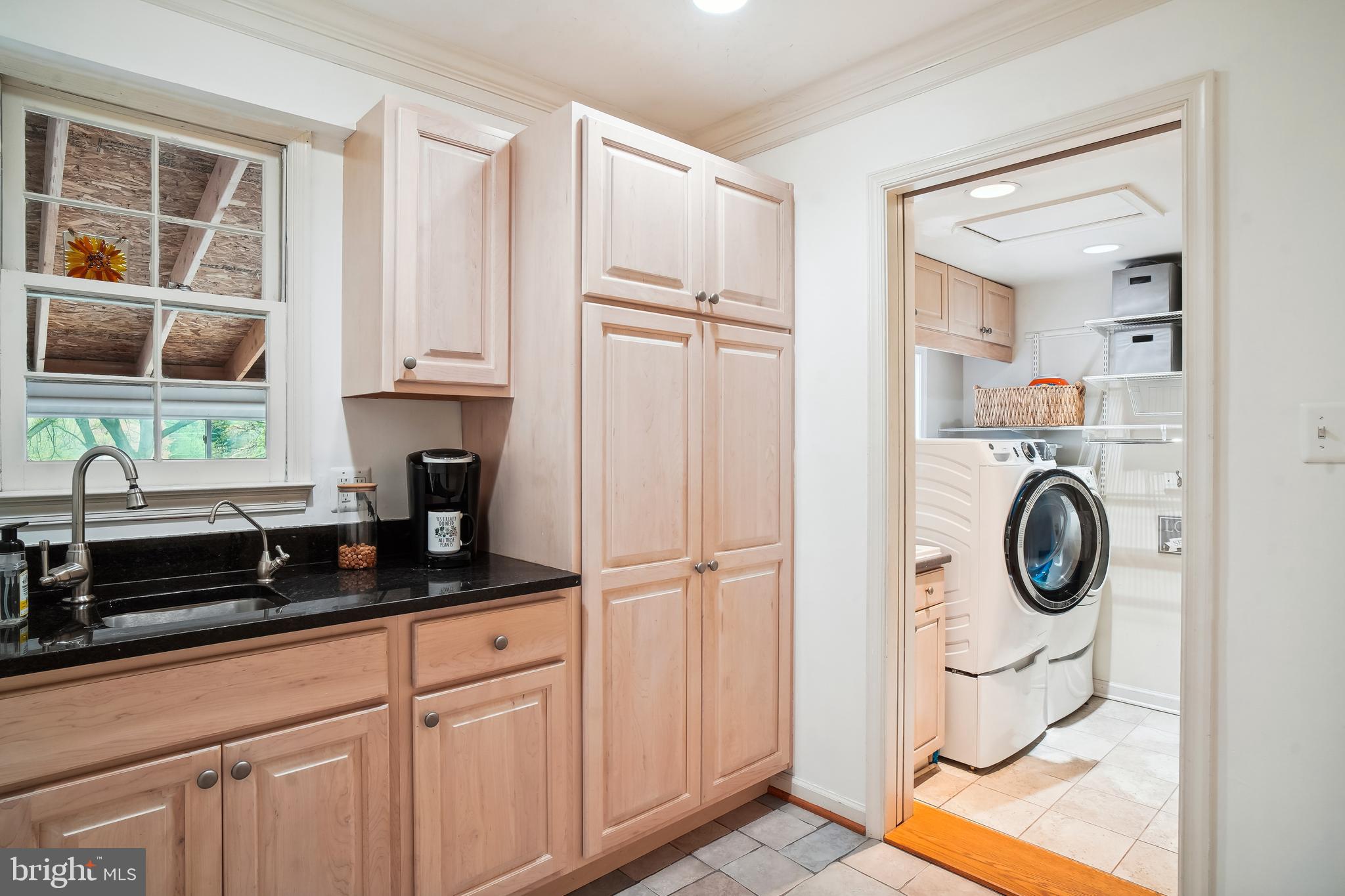 16100 Riffle Ford Road Darnestown, MD 20878 - Photo 26 of 60 Walk through pantry