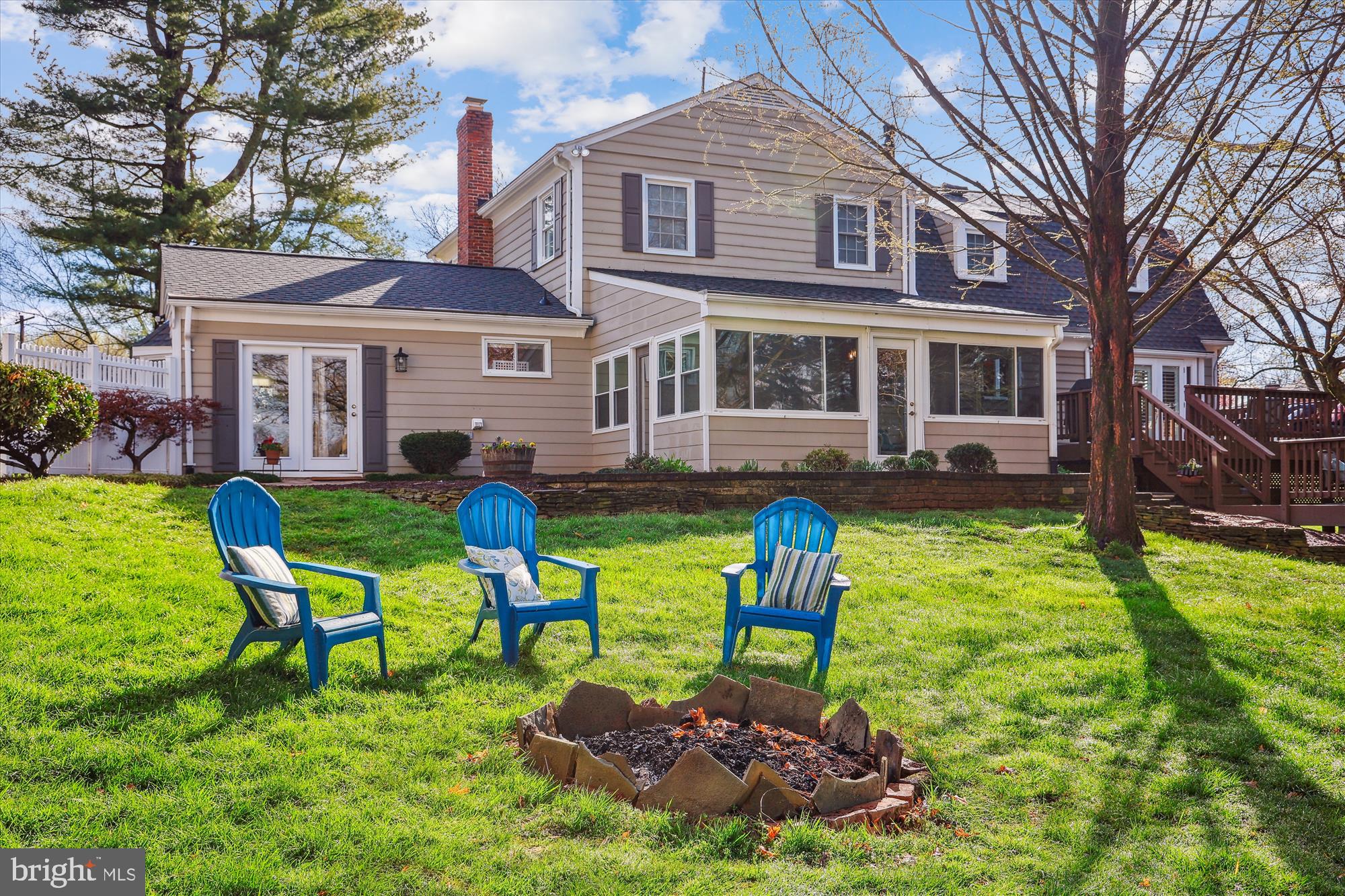 16100 Riffle Ford Road Darnestown, MD 20878 - Photo 6 of 60 Beautiful and quiet back yard