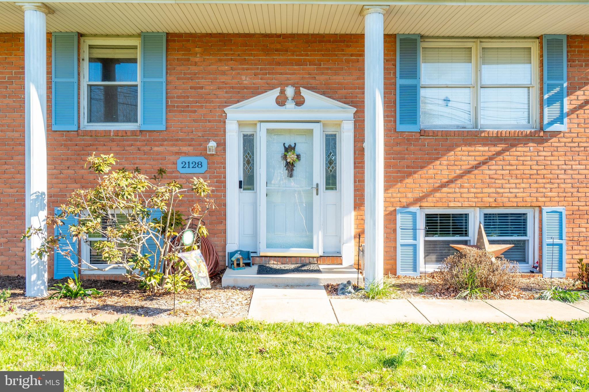 2128 Coon Club Road Westminster, MD 21157 - Photo 9 of 41 Front entrance