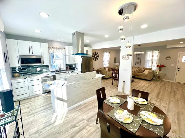 $3,200 | 126 West Main Street, Unit 1, Middletown, NY 10940