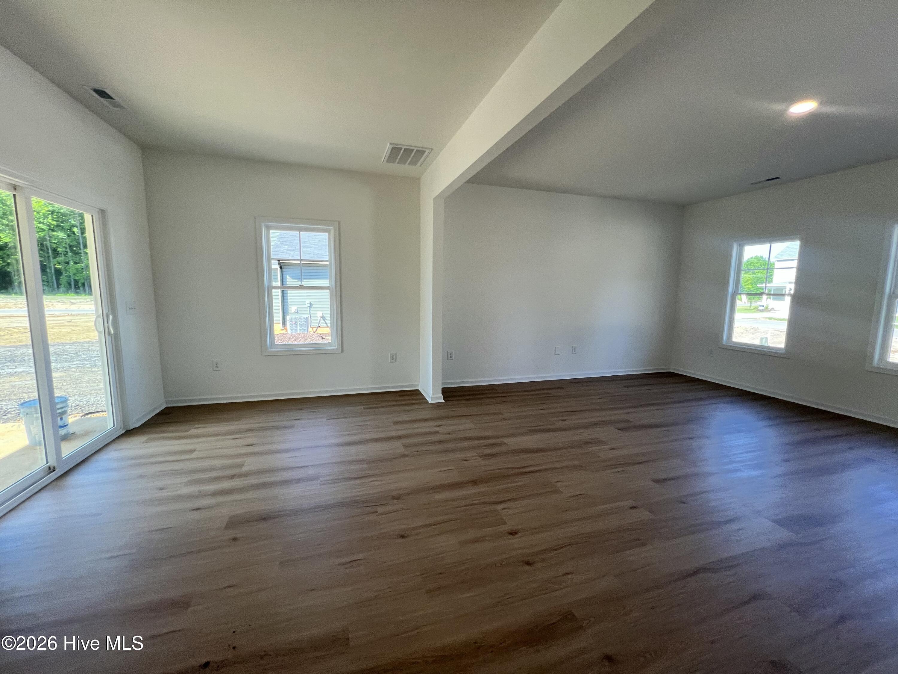 504 Bartley Street Carthage, NC 28327 - Photo 6 of 28 IMG_5857